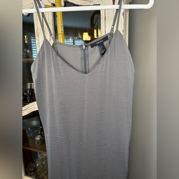 NWT - Forever 21 Dress - Picture 2 of 6